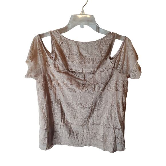 Torrid Light tan/Blush Cold Shoulder Lace-look Top, Torrid Size 0/Large - Picture 3 of 6